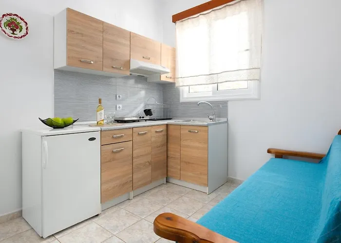 Marina 3* Livadia (Tilos)