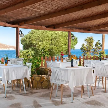 فندق مبيت وإفطار Marina Livadia (Tilos)