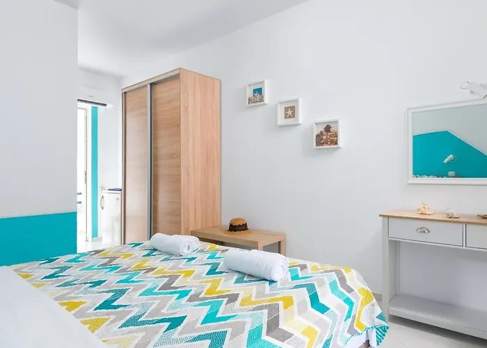 Marina فندق مبيت وإفطار Livadia (Tilos)