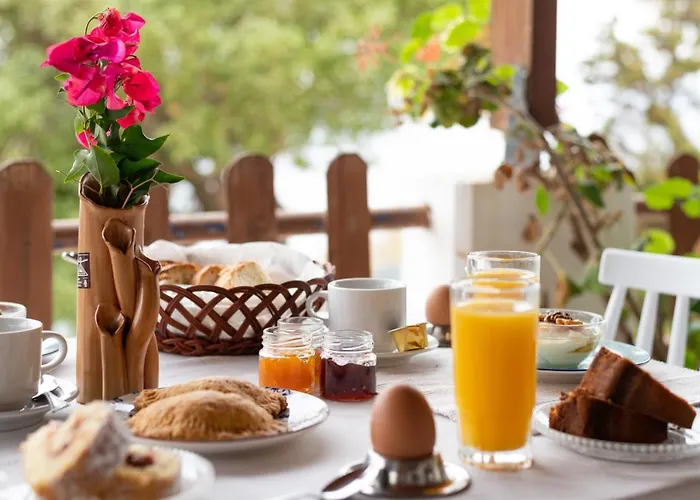 Couette-café Marina 3*