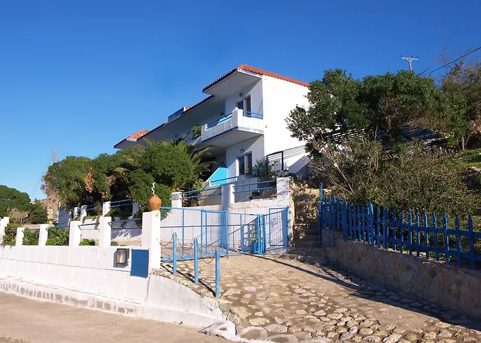 Marina 3* Livadia (Tilos)